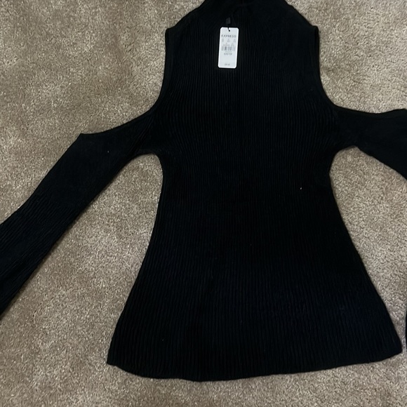 Women’s express xxs black cold shoulder sweater new with tags - Picture 3 of 3